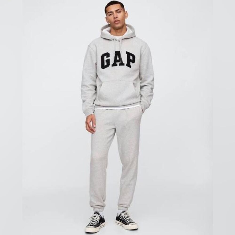 GAP Light Gray SET Men’s Hoodie and Joggers MSRP $100 Size L
